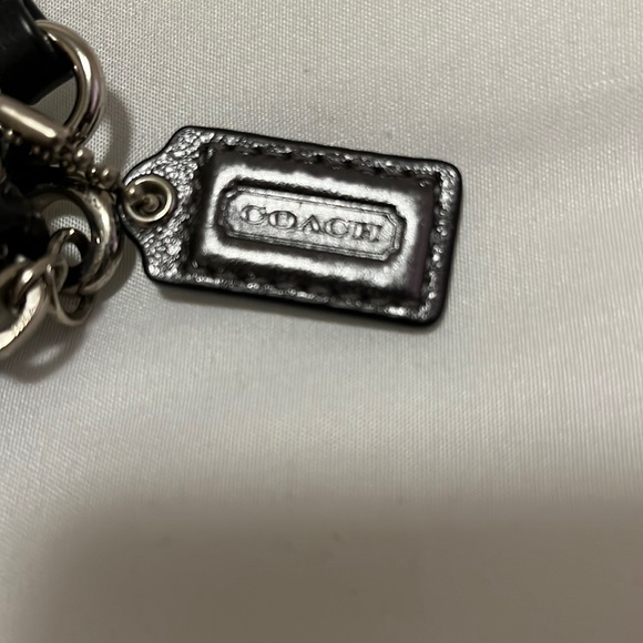 COACH>> Wristlet - Picture 3 of 11